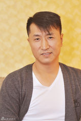 组图：《追捕渣滓洞》开机 张笑君亮相展笑容