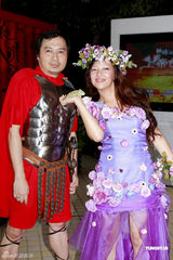 组图：卫诗复工化身伊甸娃娃 参演新片坦言很开心