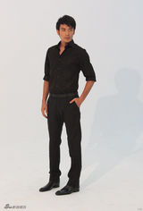 高清图：李光洁杂志写真花絮曝光 尽显忧郁男人味