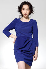 高清图：潘禹彤拍摄宣传片 纯净五色衬出脱俗气质