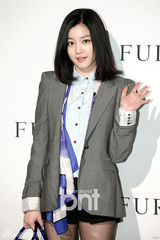 组图：金莎朗孔贤珠李侑菲出席某品牌新品发布