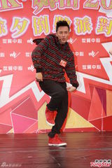 组图：林峰否认退出娱乐圈 不认识金发女生