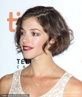 电影《新特警判官》首映 卡尔-厄本携奥莉薇亮相