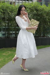 组图：Ana R只想蜜恋 Jocelyn开心与家人度圣诞