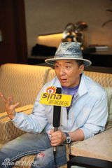 组图：成龙携《十二生肖》主演对话新浪娱乐