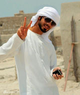 组图：阿联酋帅哥微博走红  原为迪拜名模