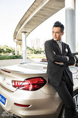 组图：高云翔成时尚新宠 笑脸下的另类男人味