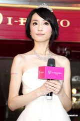 组图：赵又廷柯佳嬿再演情侣 大方贺阮经天入围金马 