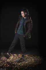 组图：GJ蒋卓嘉猎装写真曝光 阳光暖男亦坚毅