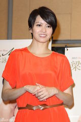 组图：梁咏琪专心个唱不造人 将唱西班牙歌曲送老公