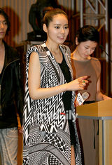 幻灯图： 韩佳人金南吉等出席《坏男人》发布会