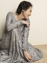 组图：许晴为杂志拍写真 诠释女性的温婉优雅