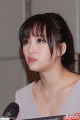 组图：艳星陈静道歉 自称患中度抑郁症