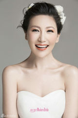 组图：刘梓妍新娘大片曝光 朋克盘发吸睛