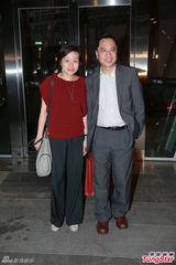 组图：乐易玲开生日派对 TVB花旦小生齐到贺