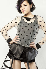 组图：刘思涵新年写真曝光 期待华丽转身