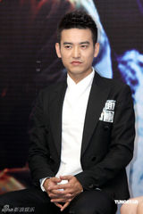 幻灯图：芙蓉姐姐豹纹装扮亮相 银幕处女作打酱油