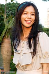 高清组图：徐若瑄和“小徐若瑄”合演偶像剧