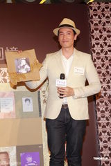 组图：徐子淇疑似走光引媒体狂拍