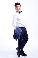 组图：周德华最新写真 乐活时尚展熟男魅力