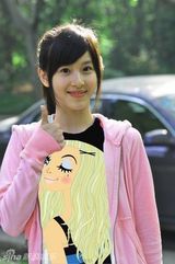 组图：奶茶妹妹美国游学爱上刘强东 美照盘点