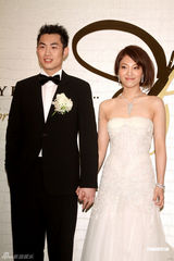 高清组图：蔡依林担任美丽伴娘 参加姐姐婚礼