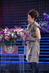 组图：海清潮装亮相盛典 获年度人物压轴大奖