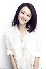 组图：孙熙时尚写真迷离眼神尽显女神范