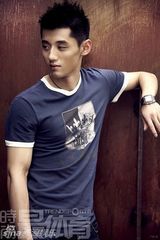 组图：血性藏獒张继科展男性阳刚魅力