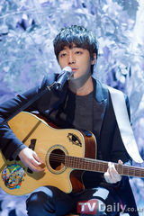 组图：韩国《MCD》李升基战胜梁耀燮获三连冠