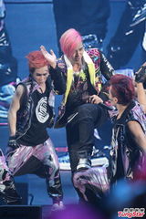 组图：罗志祥红馆热力开唱 罗妈亮相林志颖助阵