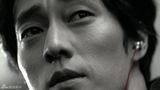 组图：韩星苏志燮拍手机广告显格调熟男风范