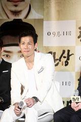 独家高清：《观相》大牌云集 李钟硕首演古装戏