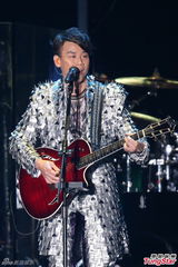 组图：陶喆与辣妹热舞互摸 谢霆锋帅气现身飙歌