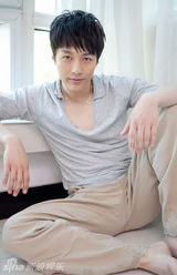 组图：杨金承优质型男写真曝光 阳光气质耳目一新