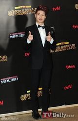 组图：韩星朴志胤Dana等盛装出演TVN台节目