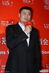 组图：佘诗曼化身姚明粉丝 张静初冷对传闻