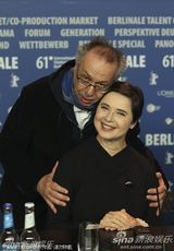 高清组图：柏林评审团成员发布会 小金熊奖杯闪耀