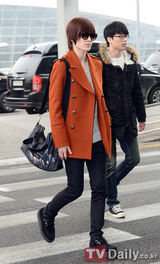 组图：BEAST与SISTAR等亮相机场将赴雅加达开唱