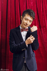 组图：张丹峰气质型男写真 散发王子贵族气息