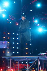 高清图：东方卫视跨年火热上演 郭富城展舞王风范