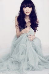 组图：王鸥复古写真浪漫柔美气质