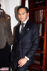 组图：“帅气机长”张智霖微博生活照集锦