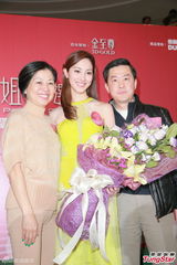 组图：准华姐陈凯琳献歌赠母亲 参赛佳丽露底裤