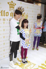 组图：古巨基出席活动 大度不与林峰争金曲奖项 