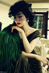 组图：董璇复古写真大片 高贵清丽典雅曼妙