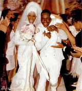 组图：惠特尼去世一周年 巨星珍贵旧照曝光