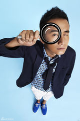 高清图：文章迎六一拍童趣写真 变超级萌爸