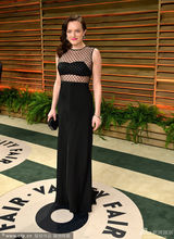 组图：奥斯卡晚宴养眼 可儿秀半球龙女大露背