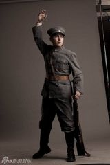 组图：献礼剧《开天辟地》周恩来定妆照